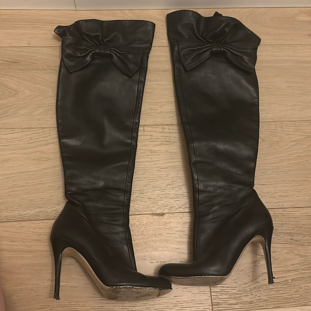 Stunning over the knee Valentino boots